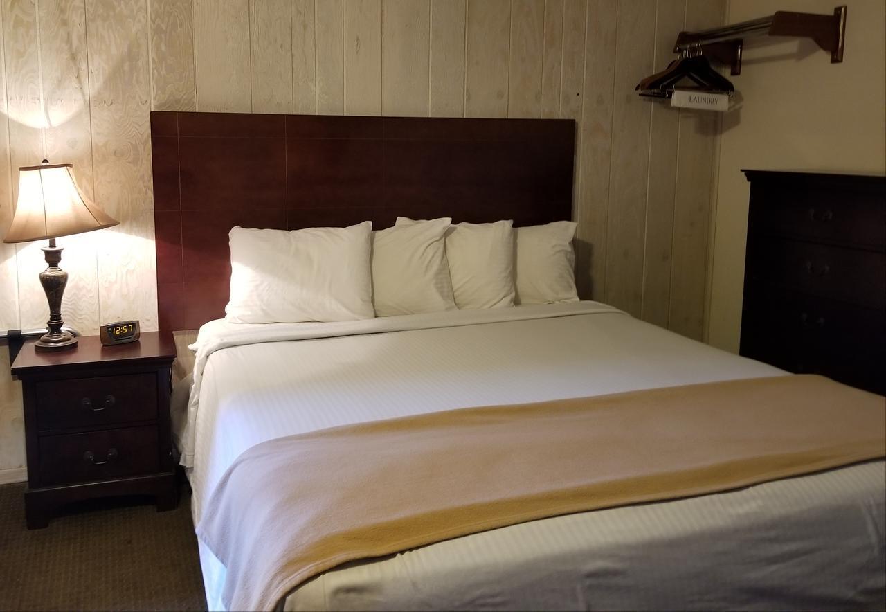 Gold Pan Lodge Quincy Экстерьер фото